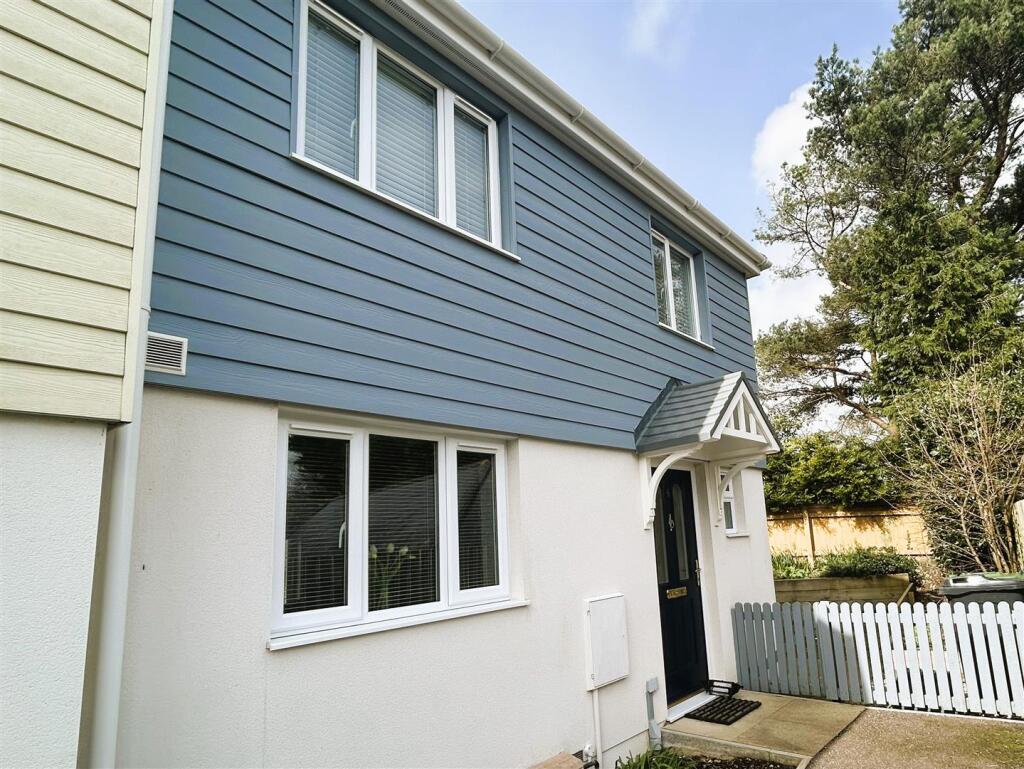 Main image of property: Shire Lane, Lyme Regis