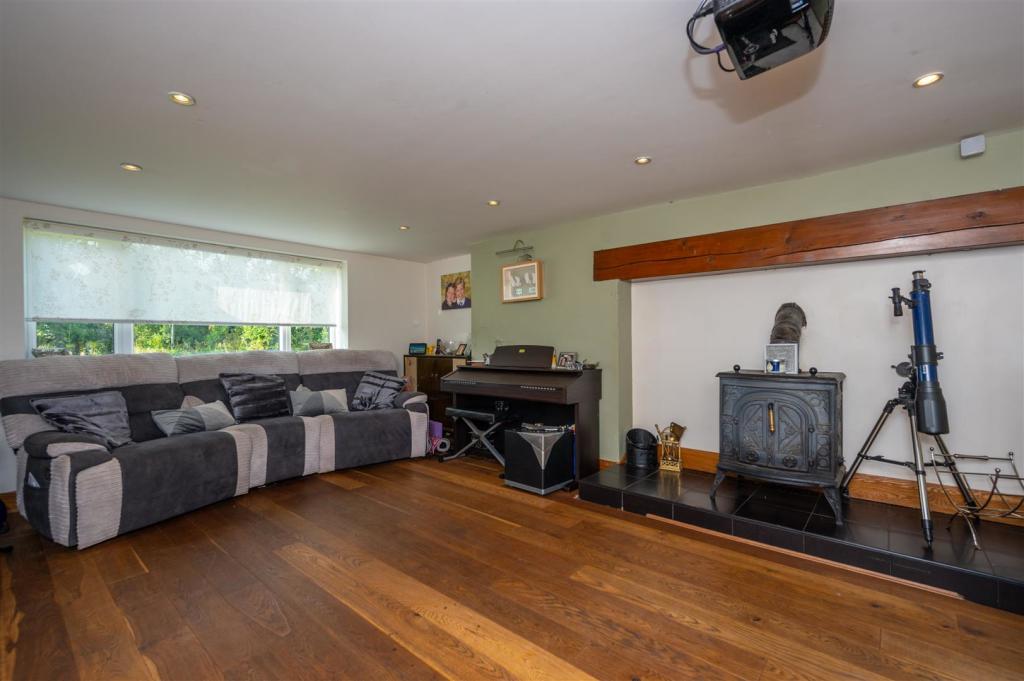 3 bedroom detached house for sale in Sandy Brow Lane, Liverpool, L33