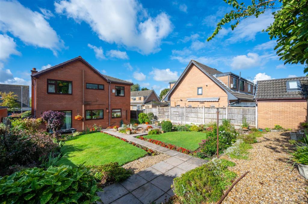 5 bedroom detached house for sale in Beech Gardens, Rainford, St Helens, WA11