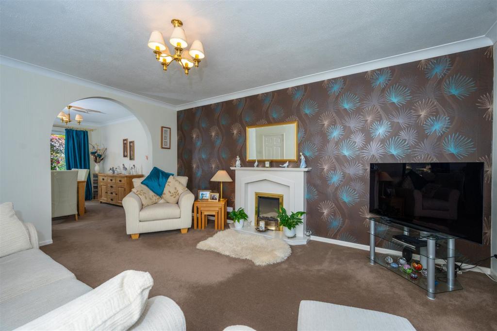 5 bedroom detached house for sale in Beech Gardens, Rainford, St Helens