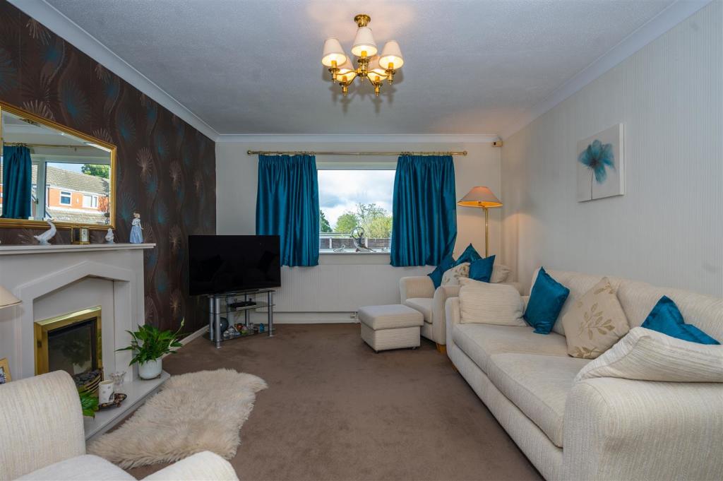 5 bedroom detached house for sale in Beech Gardens, Rainford, St Helens