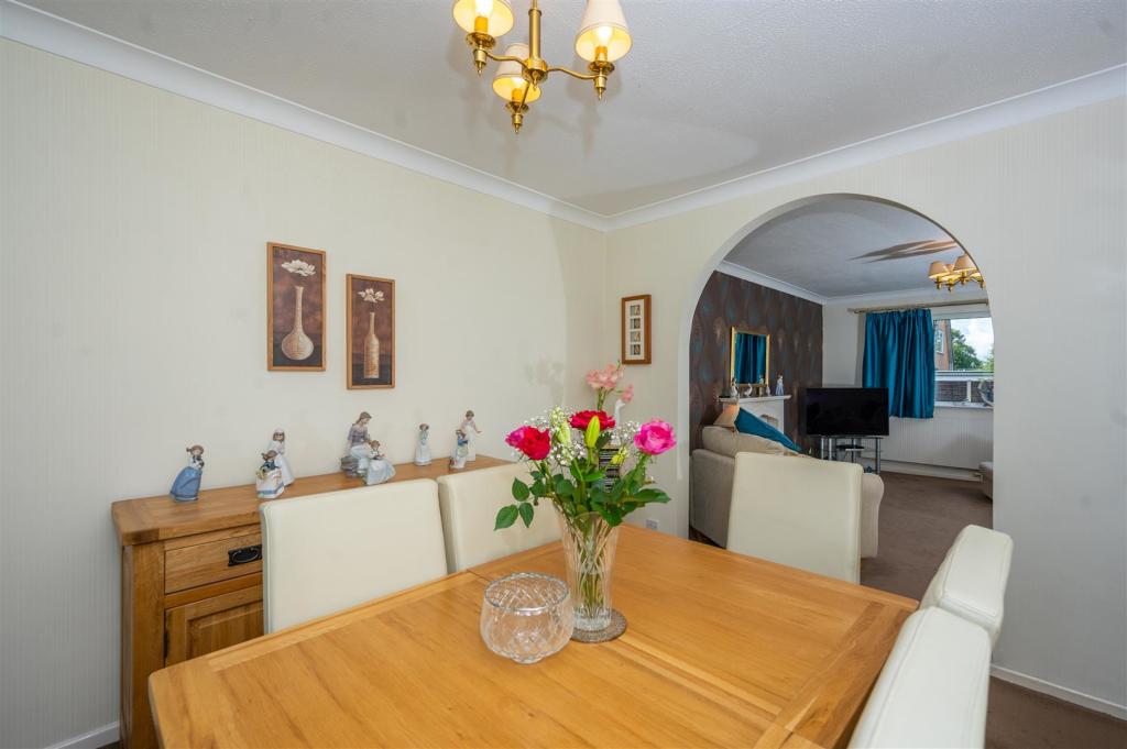 5 bedroom detached house for sale in Beech Gardens, Rainford, St Helens