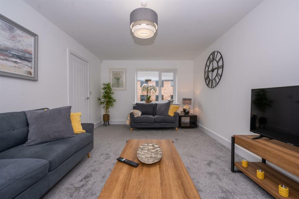 3 bedroom semidetached house for sale in The Gardens, Leach Lane