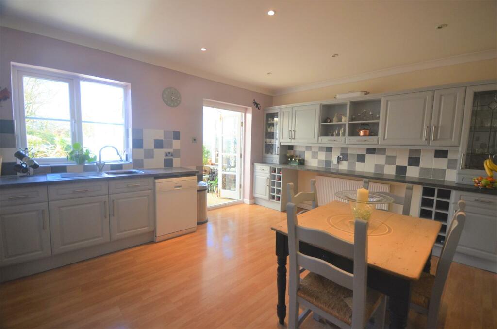 3 Bedroom Semi Detached House For Sale In Rookery Lane Rainford St