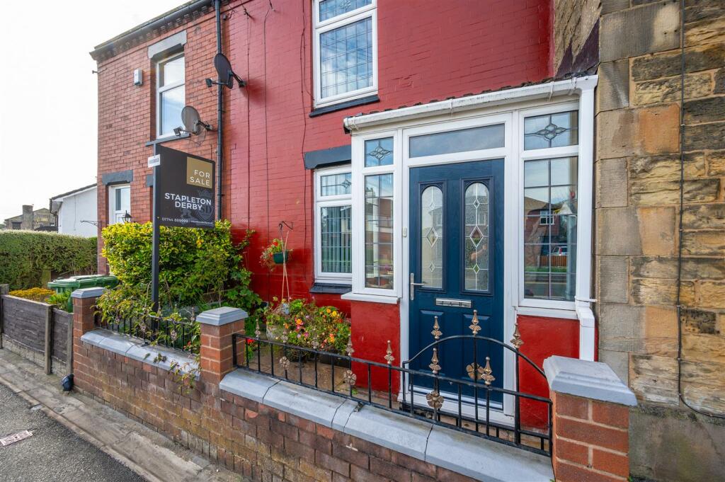 2 bedroom terraced house for sale in Church Road, Rainford, St. Helens
