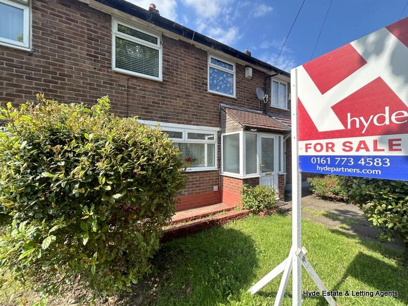 3 bedroom semidetached house for sale in Rufford Drive, Whitefield