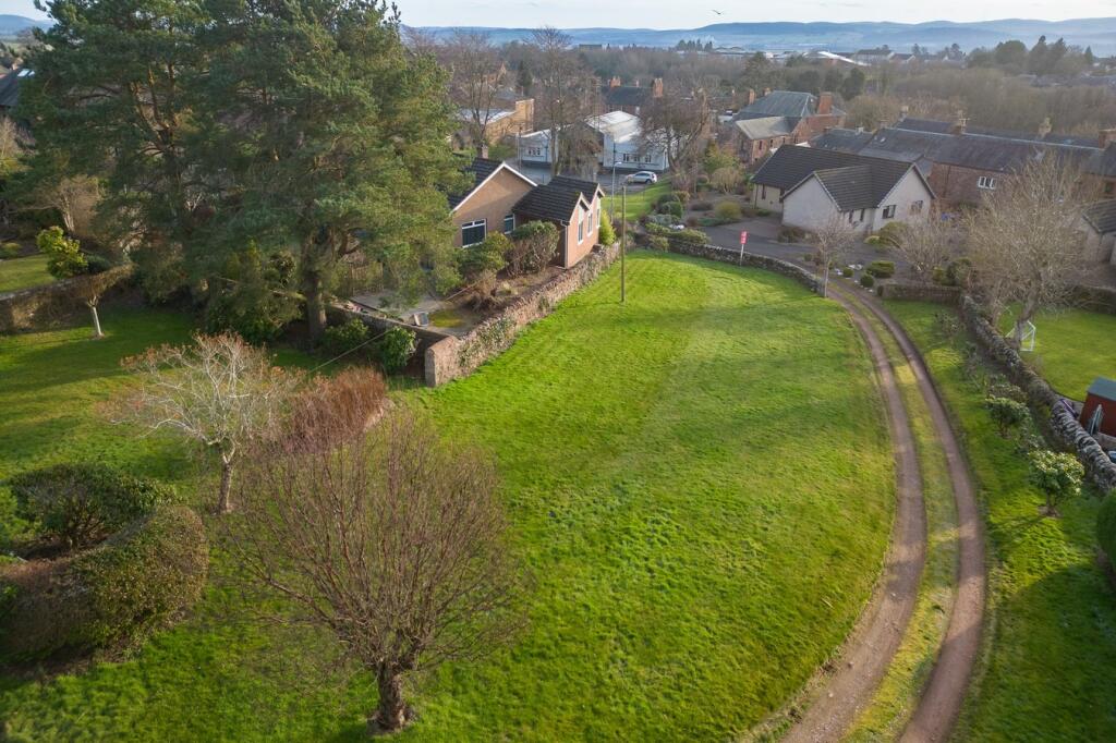 Additional property image - Kirkton Bank, 5 Park Place, Kirriemuir, DD8