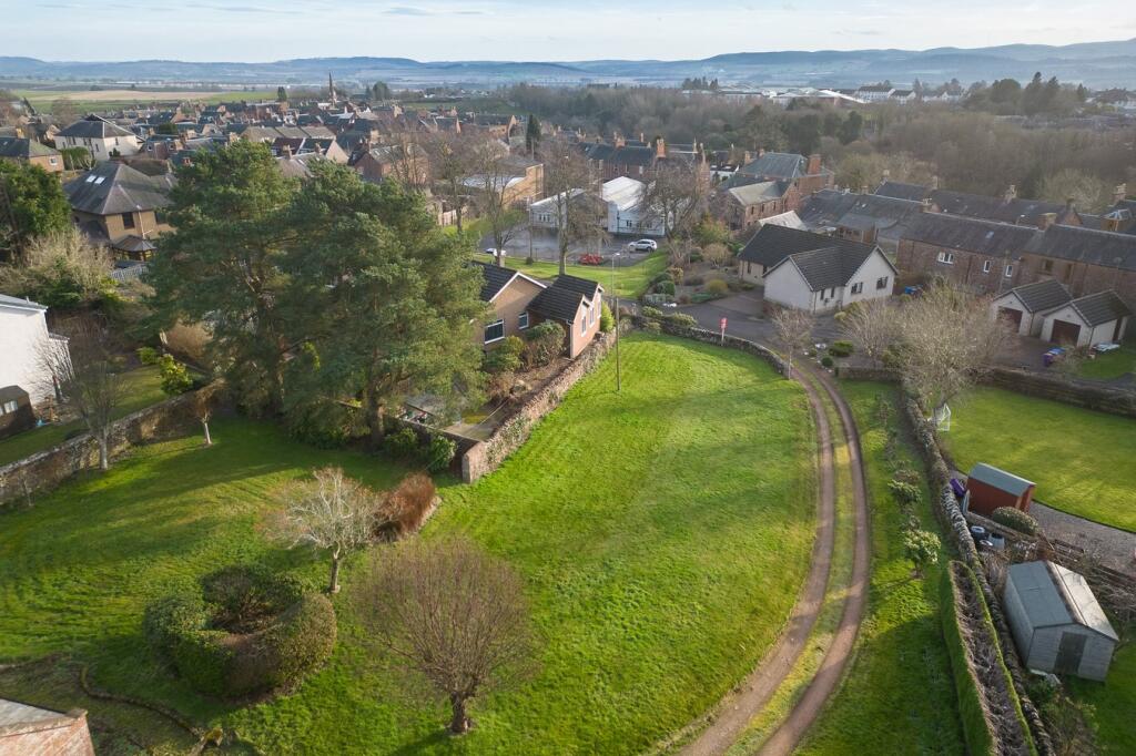 Additional property image - Kirkton Bank, 5 Park Place, Kirriemuir, DD8