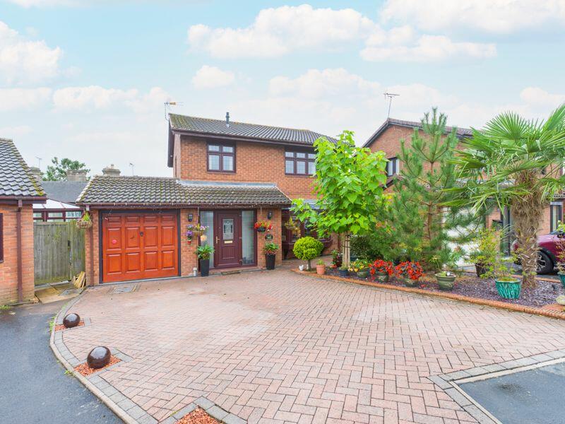 3 bedroom detached house for sale in Witley Gardens, Highley, WV16