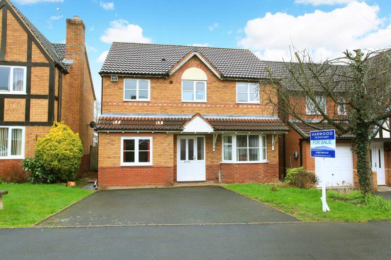 4 bedroom detached house for sale in Norwich Drive, Randlay, TF3