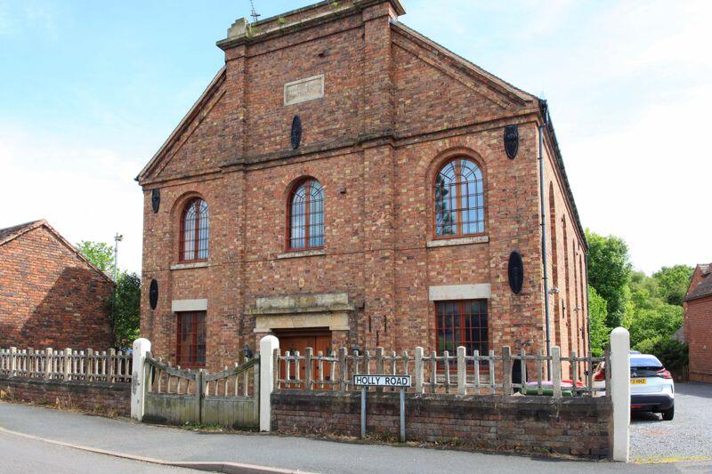3 bedroom flat for sale in Holly Road, Little Dawley , TF4