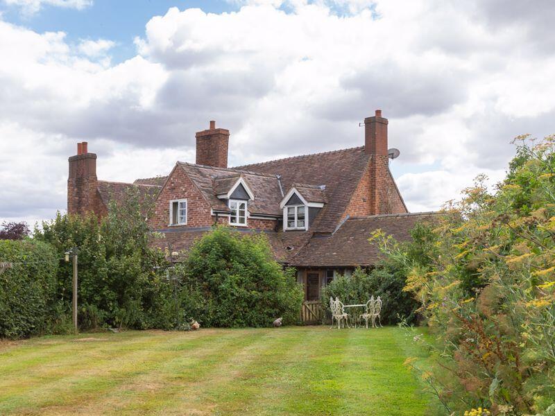 Main image of property: 82 Haughton Cottages, Haughton 