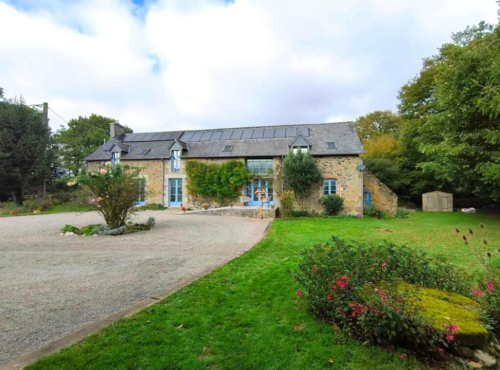 Main image of property: Fougerolles-du-Plessis, Mayenne, Pays de la Loire