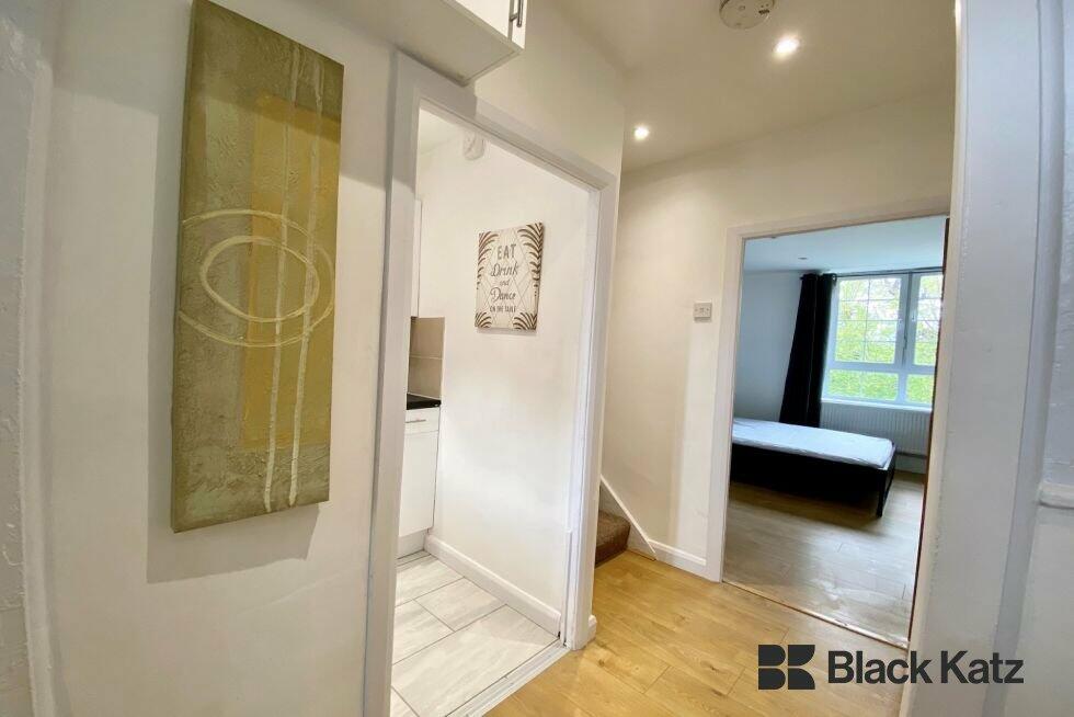 Main image of property: Pardoner Street, London Bridge / Borough SE1