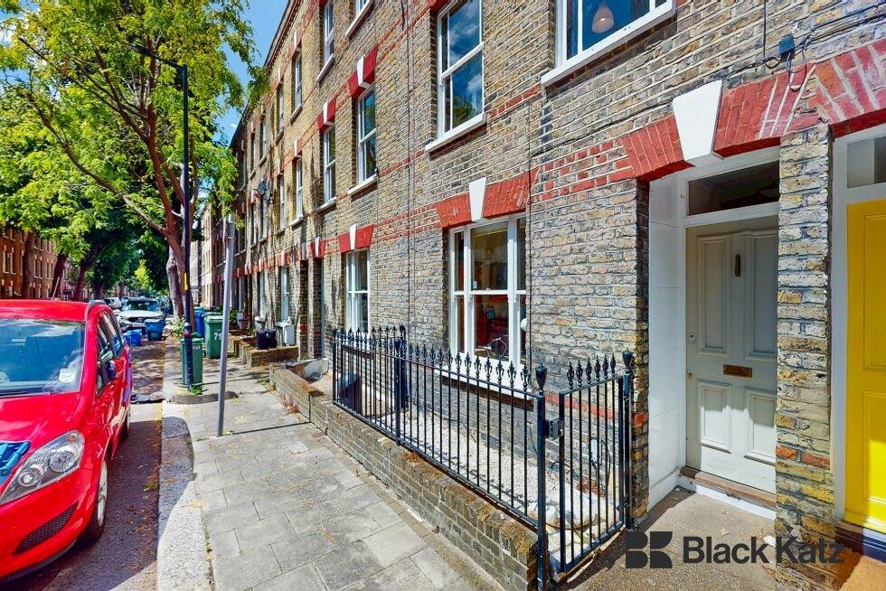 Main image of property: Henshaw Street, Elephant and Castle SE17
