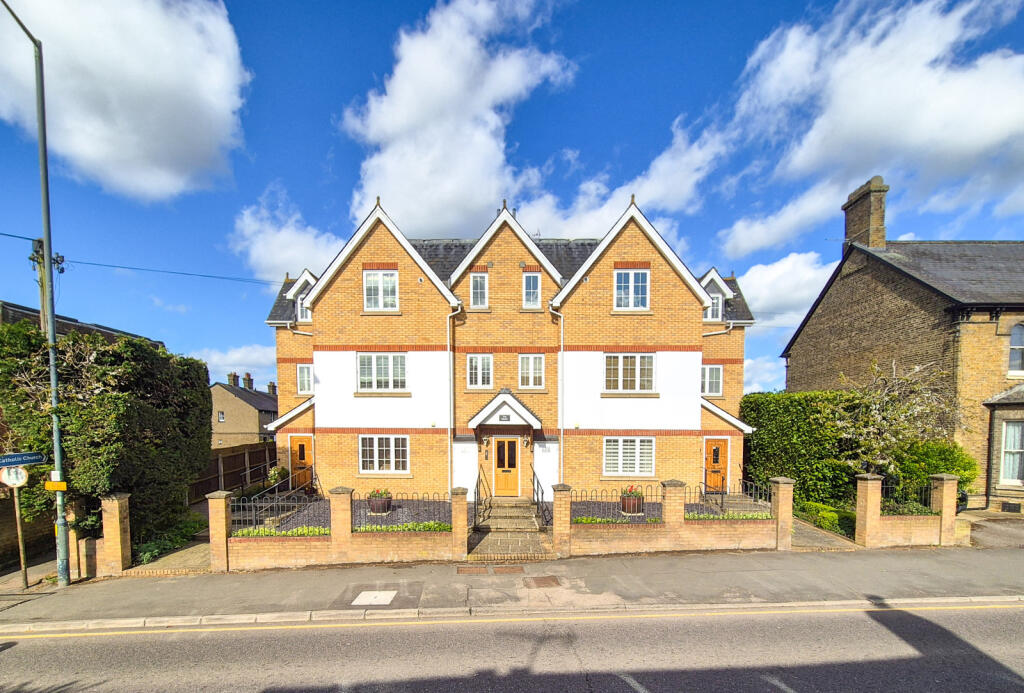 Main image of property: The Maples, London Road, Sawbridgeworth, Hertfordshire, CM21