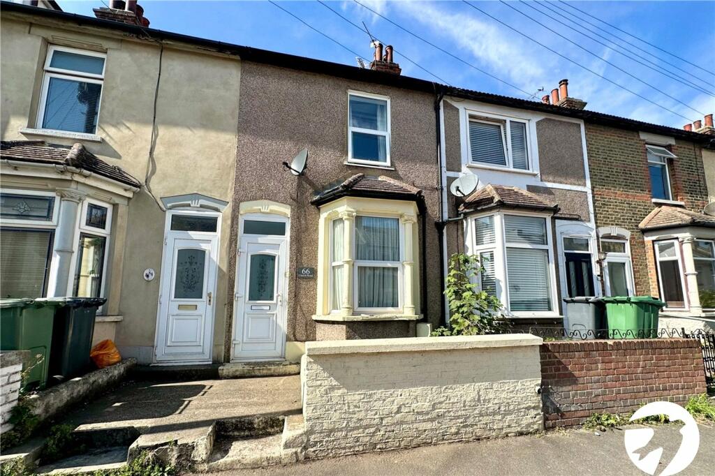 2 bedroom terraced house for sale in Church Road, Kent, DA10