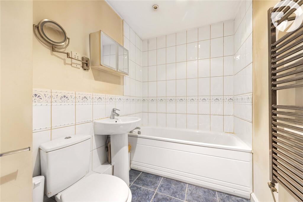 Additional property image - The Boulevard, Greenhithe, Kent, DA9