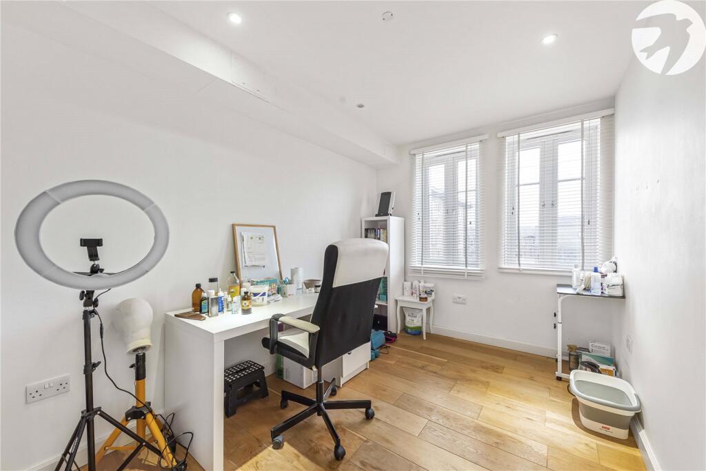 Additional property image - The Boulevard, Greenhithe, Kent, DA9