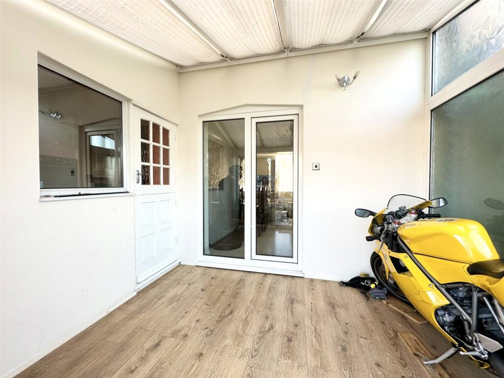 Additional property image - Knockhall Road, Greenhithe, Kent, DA9