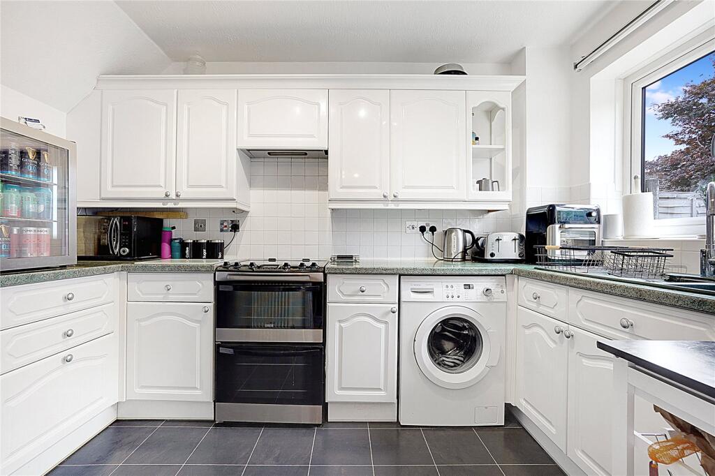 Additional property image - Western Cross Close, Greenhithe, Kent, DA9