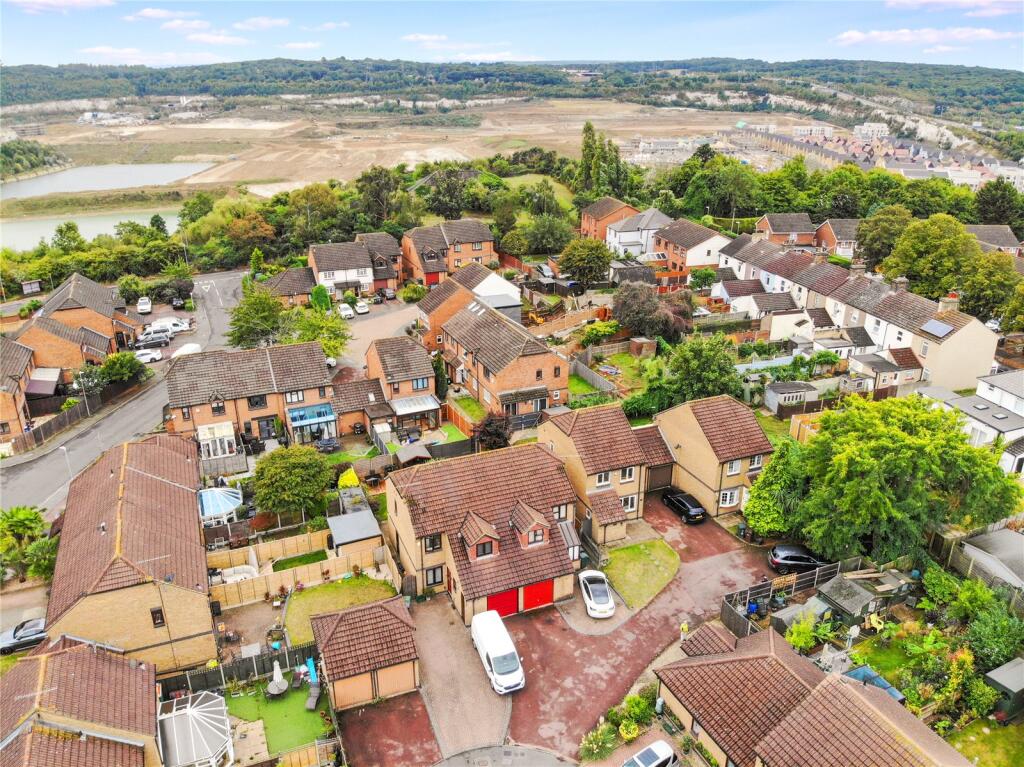 Additional property image - Western Cross Close, Greenhithe, Kent, DA9