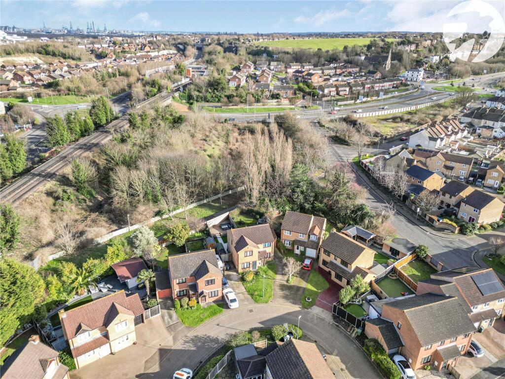 Additional property image - Sayer Close, Greenhithe, Kent, DA9