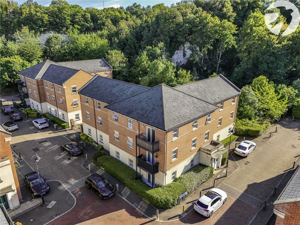 Main image of property: Empire Walk, Greenhithe, Kent, DA9