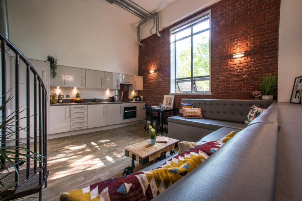 2 bedroom flat for rent in Manor Court, Newcastle upon Tyne, NE2