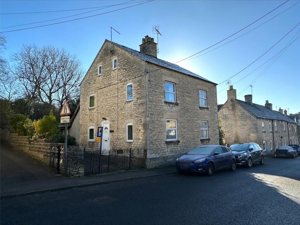 4 bedroom semidetached house for sale in Butt Street, Minchinhampton
