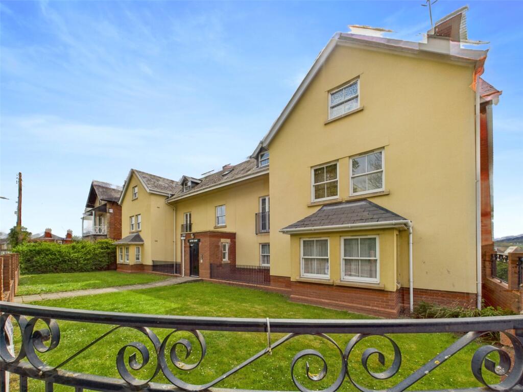 Main image of property: Stratford Road, Stroud, Gloucestershire, GL5