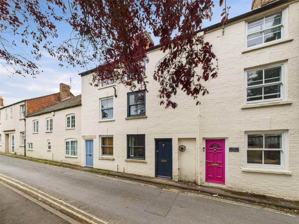 Main image of property: Lower Street, Stroud, Gloucestershire, GL5
