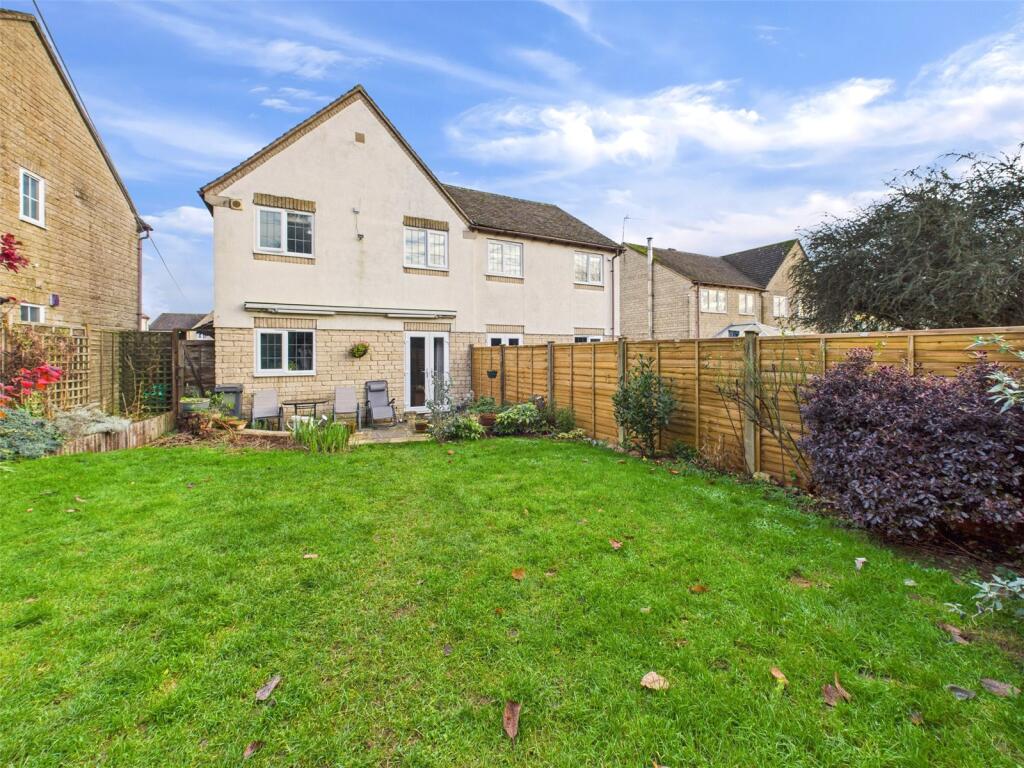 Main image of property: Stonecote Ridge, Bussage, Stroud, Gloucestershire, GL6
