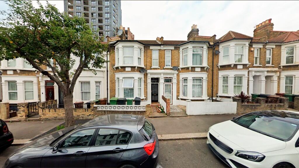 Main image of property: First Avenue, London, E17