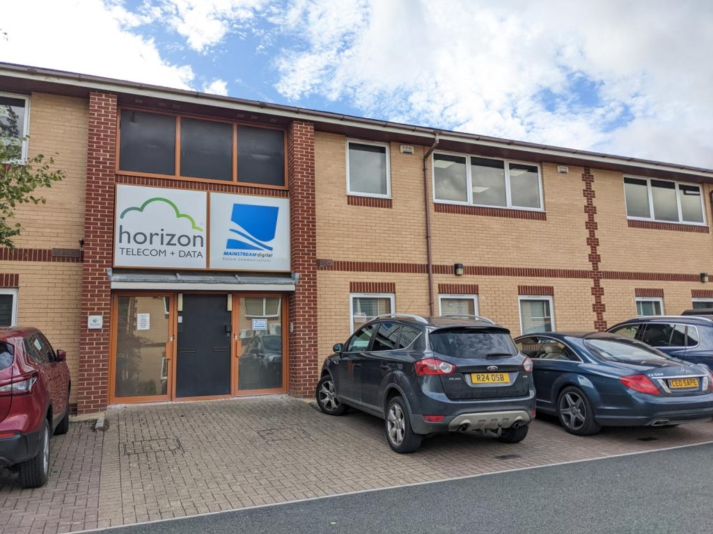 Office to lease in Cirencester, GL7