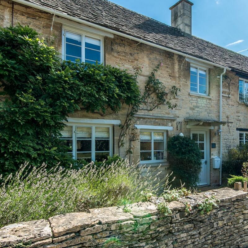 2 bedroom cottage for rent in Barnsley, Cirencester, GL7
