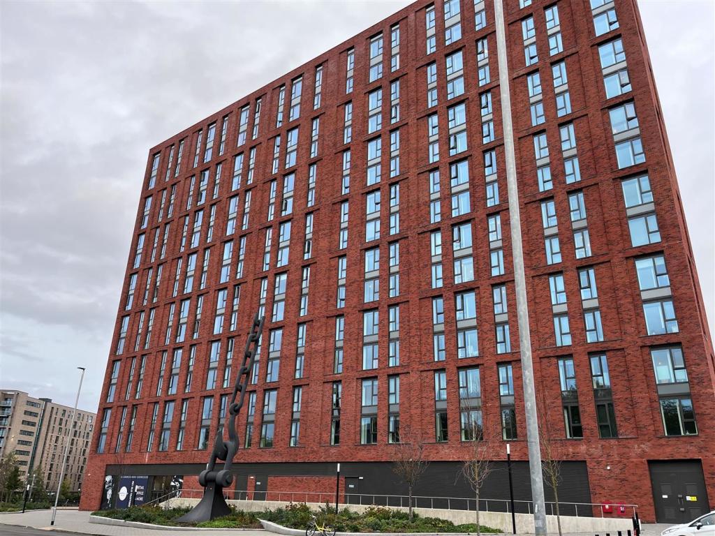 2 bedroom apartment for sale in 4 Wharf End, Trafford Park, Manchester, M17