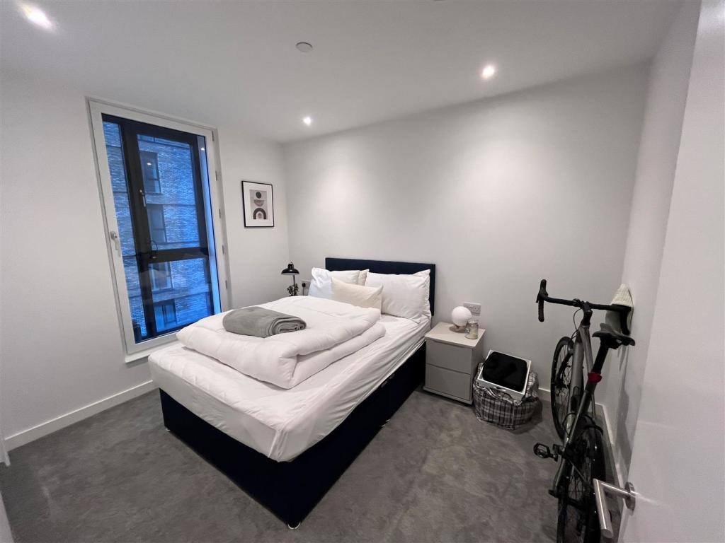 2 bedroom apartment for sale in 4 Wharf End, Trafford Park, Manchester, M17