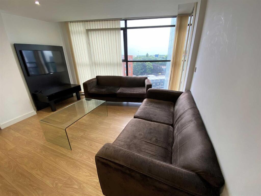 Main image of property: Hill Quays (Block B), 8 Commercial Street, Manchester