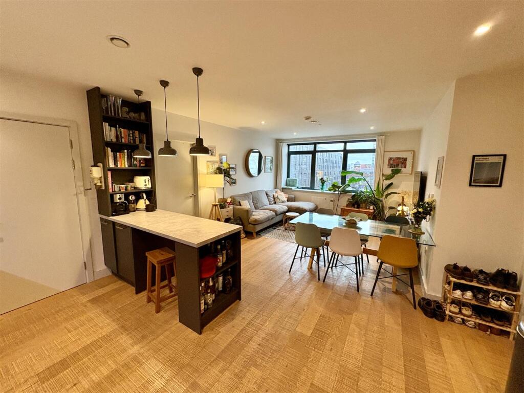 Main image of property: Vesta Street, Manchester