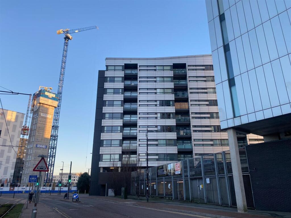 Main image of property: Millennium Point, 254 The Quays, Salford Quays