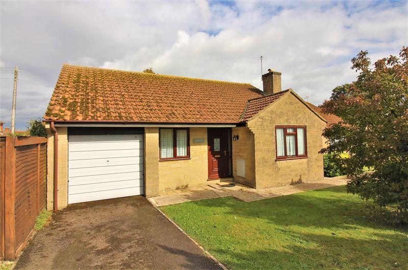 3 bedroom detached bungalow for sale in Manor Farm, Chard, TA20