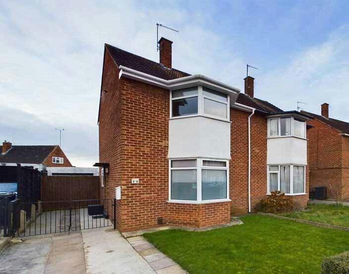 2 bedroom semi-detached house for sale in Beechcroft Road, Longlevens, Gloucester, Gloucestershire, GL2