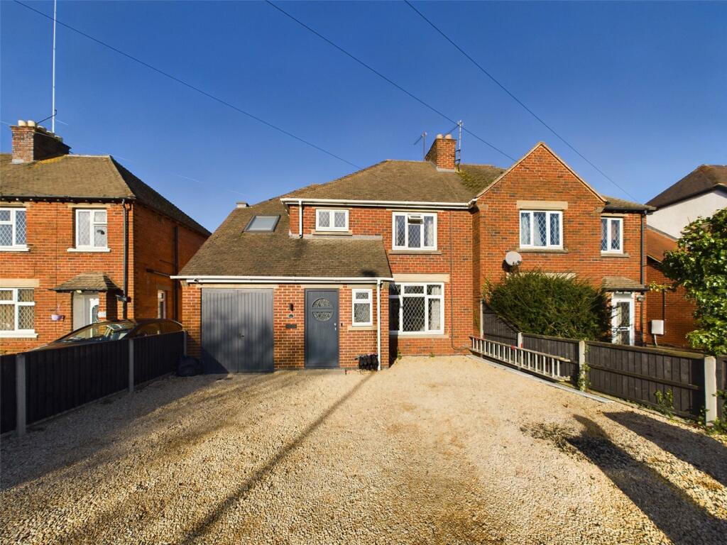 4 bedroom semi-detached house for sale in Cheltenham Road, Gloucester, Gloucestershire, GL2