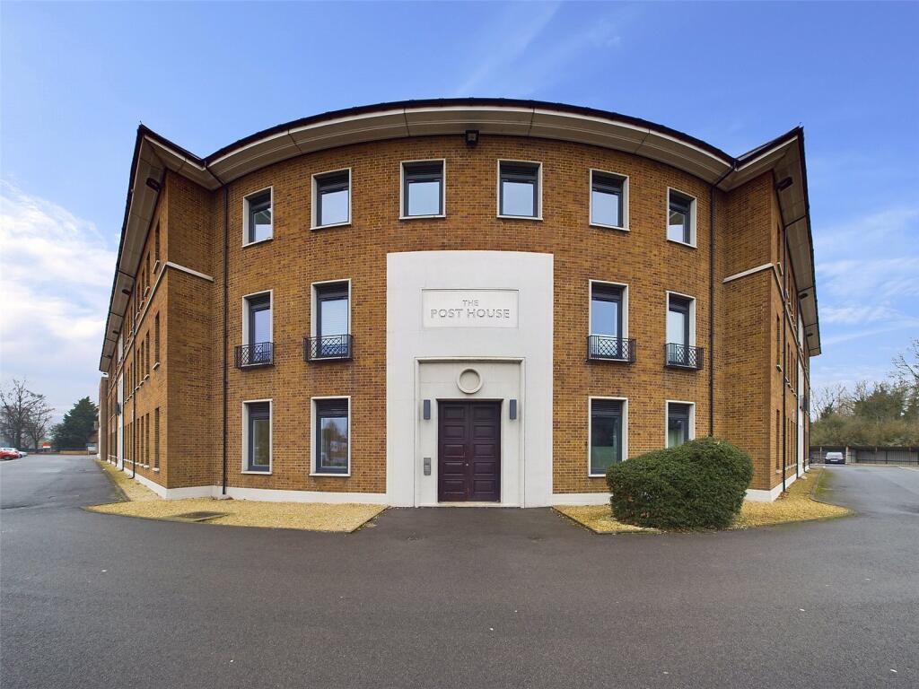 Main image of property: Eastern Avenue, Gloucester, Gloucestershire, GL4