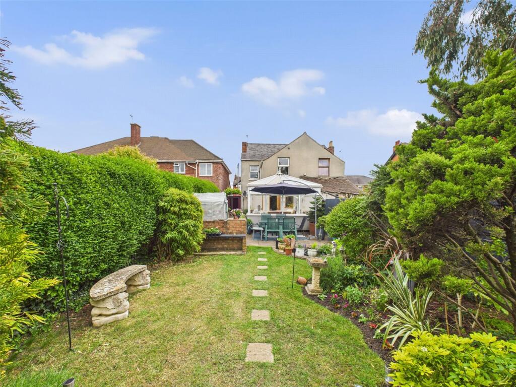 Main image of property: Elmbridge Road, Gloucester, Gloucestershire, GL2