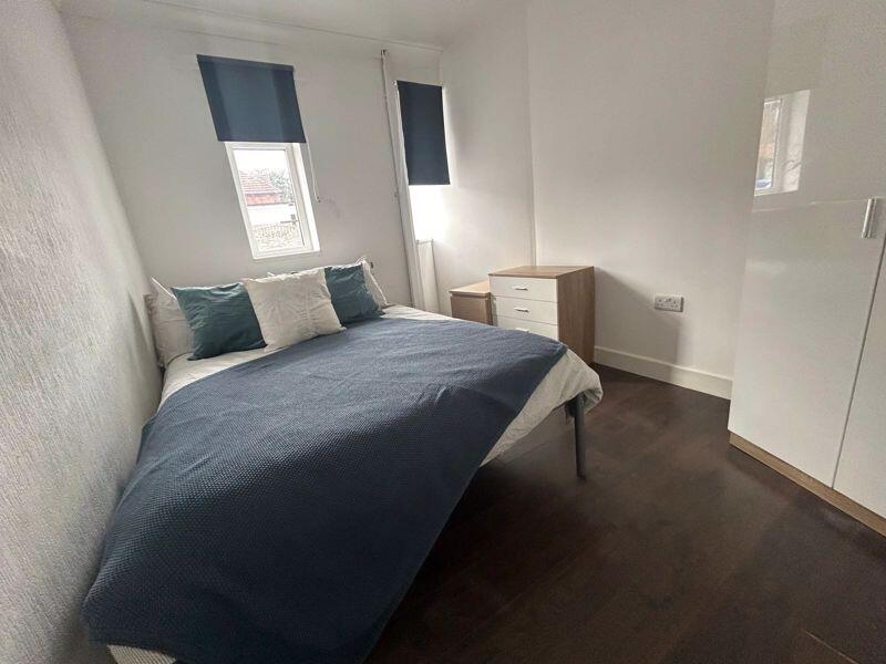 Main image of property: Edinburgh Walk, Worksop