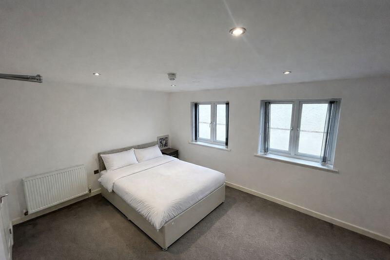 Main image of property: Titchfield Street, Mansfield