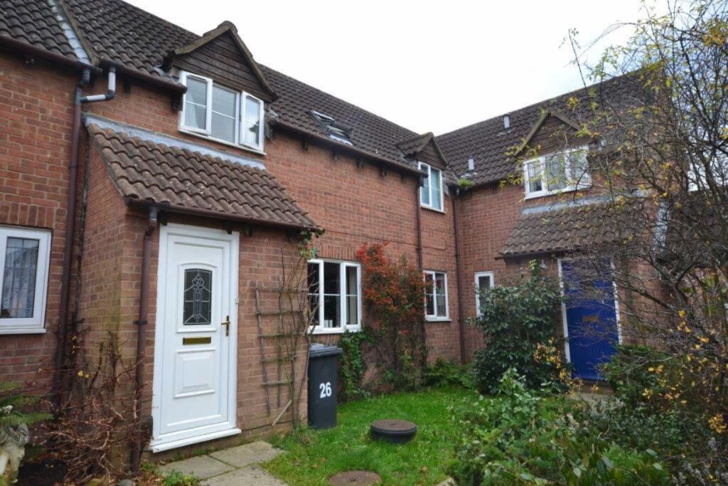 2 bedroom terraced house for rent in Apperley Drive, Quedgeley, Gloucester, GL2