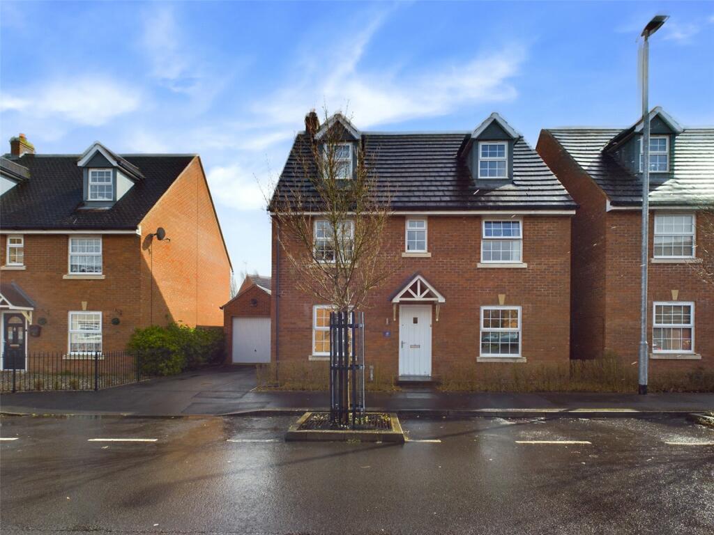5 bedroom detached house for sale in Goose Bay Drive Kingsway, Quedgeley, Gloucester, Gloucestershire, GL2